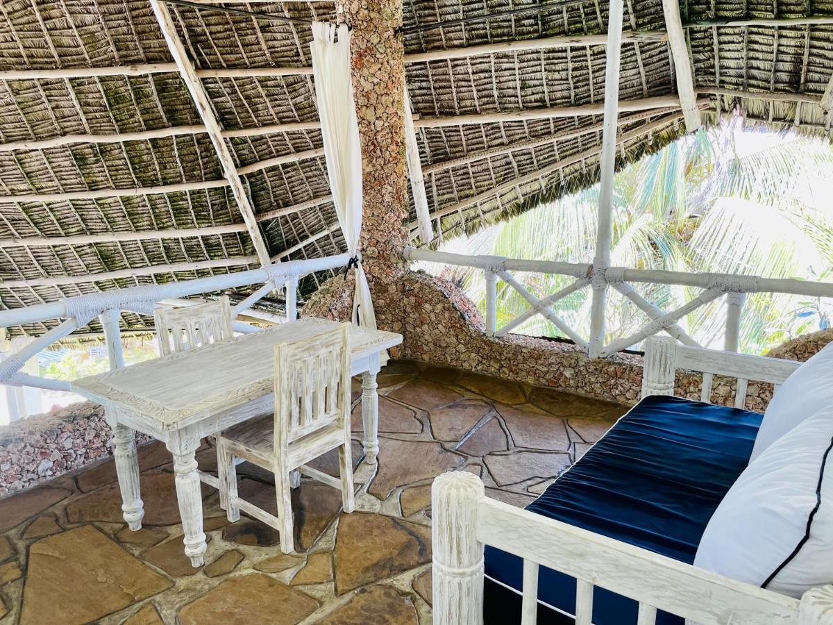 Bed and Breakfast Nyumba Ya Afrika Ватаму Екстер'єр фото