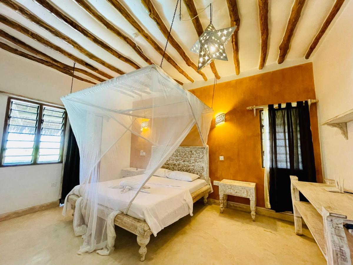 Bed and Breakfast Nyumba Ya Afrika Ватаму Екстер'єр фото