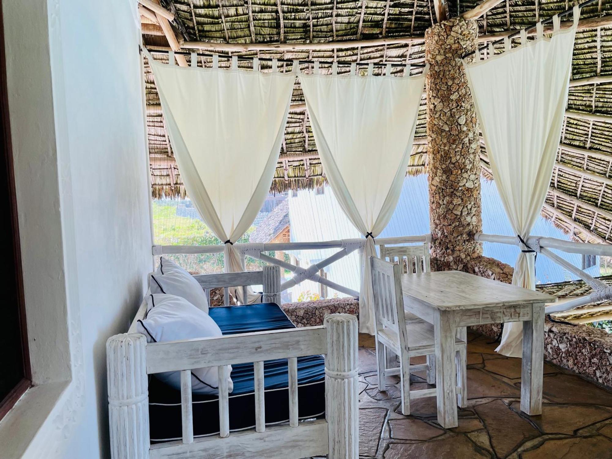 Bed and Breakfast Nyumba Ya Afrika Ватаму Екстер'єр фото