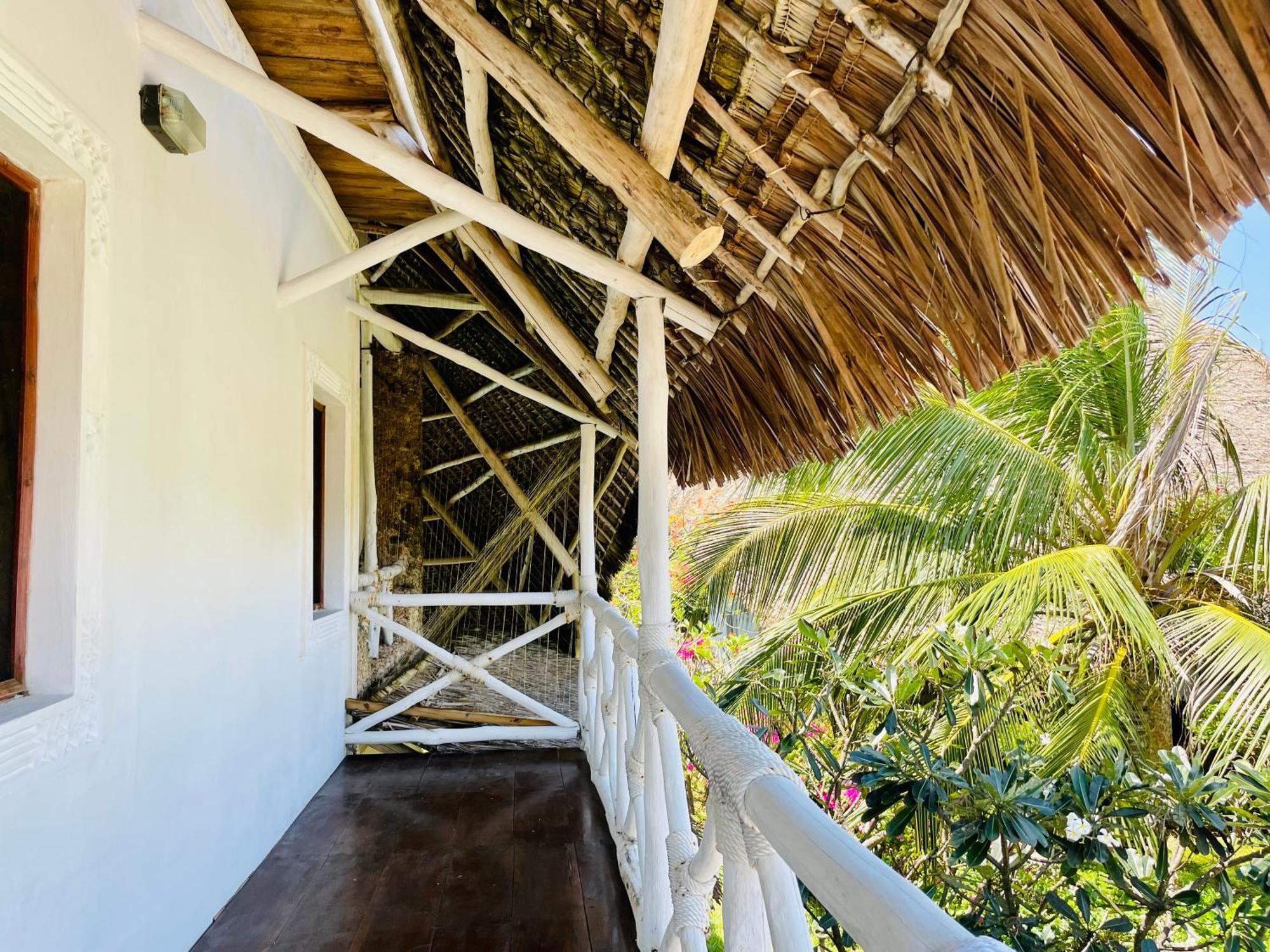 Bed and Breakfast Nyumba Ya Afrika Ватаму Екстер'єр фото
