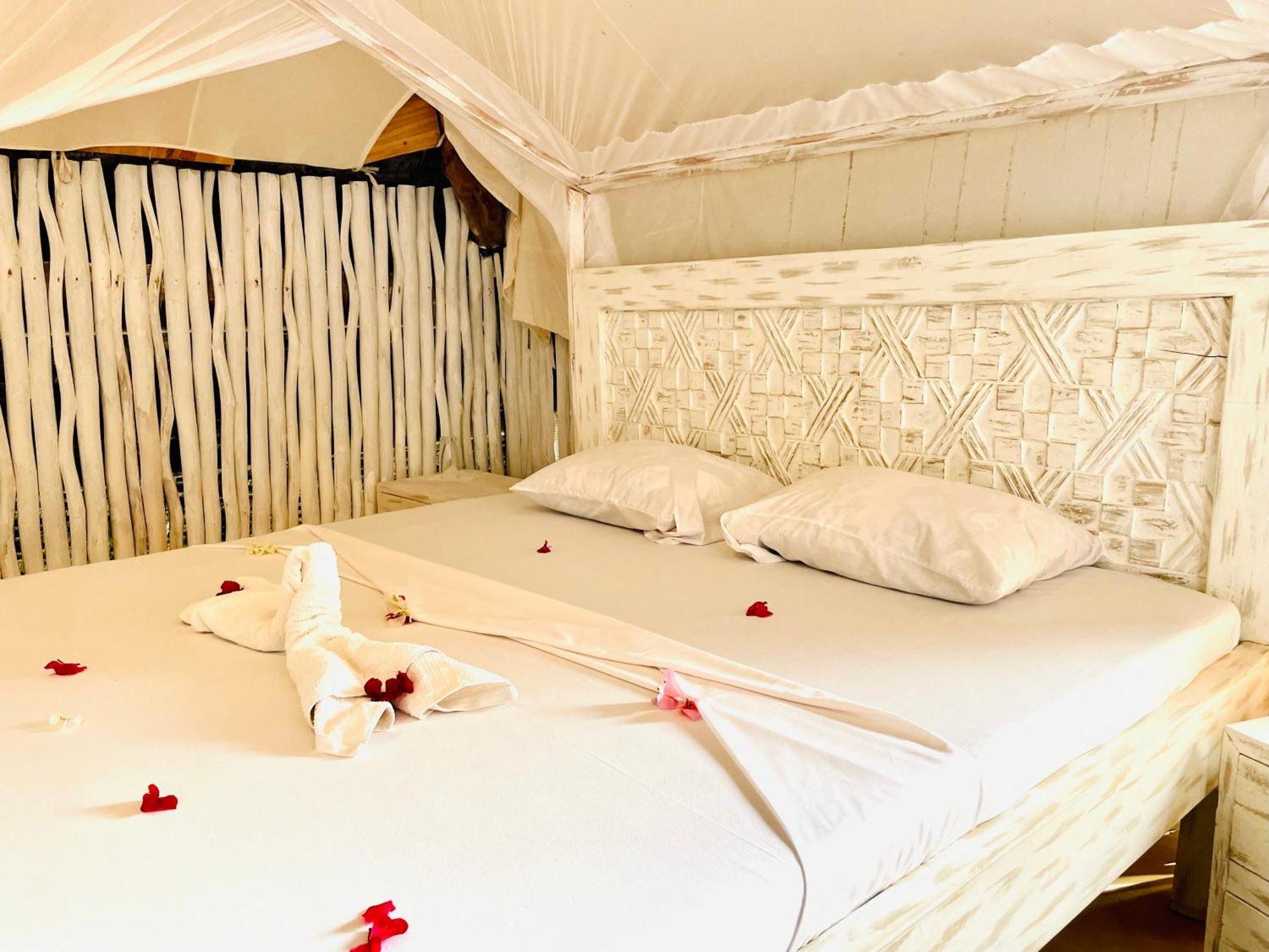 Bed and Breakfast Nyumba Ya Afrika Ватаму Екстер'єр фото