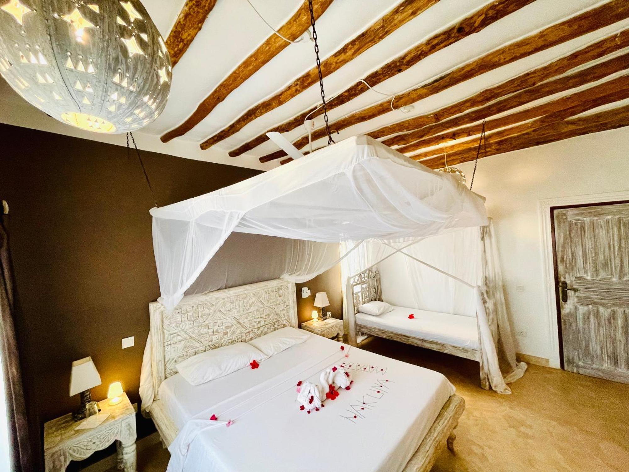 Bed and Breakfast Nyumba Ya Afrika Ватаму Екстер'єр фото